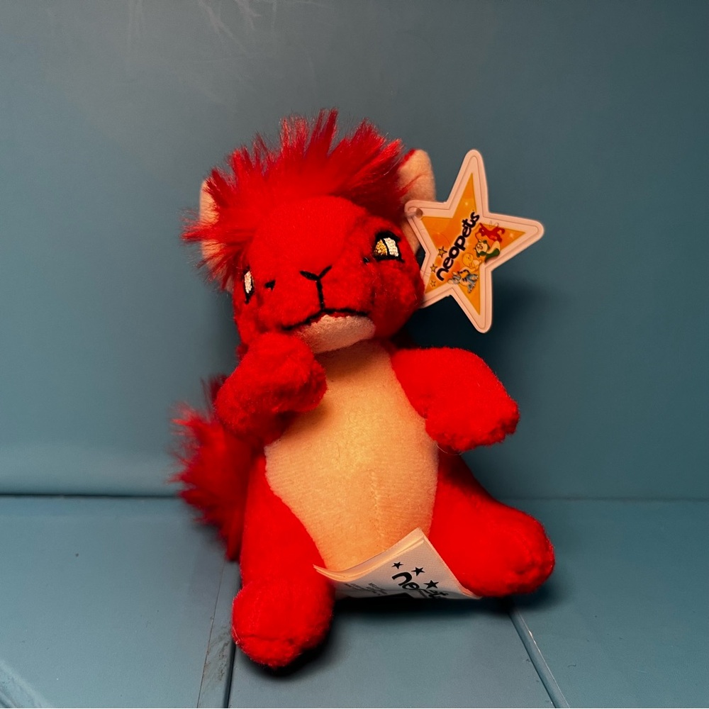 Neopets 2005 McDonald's Happy Meal Toy - Red Kyrii Plushie with Noil clip